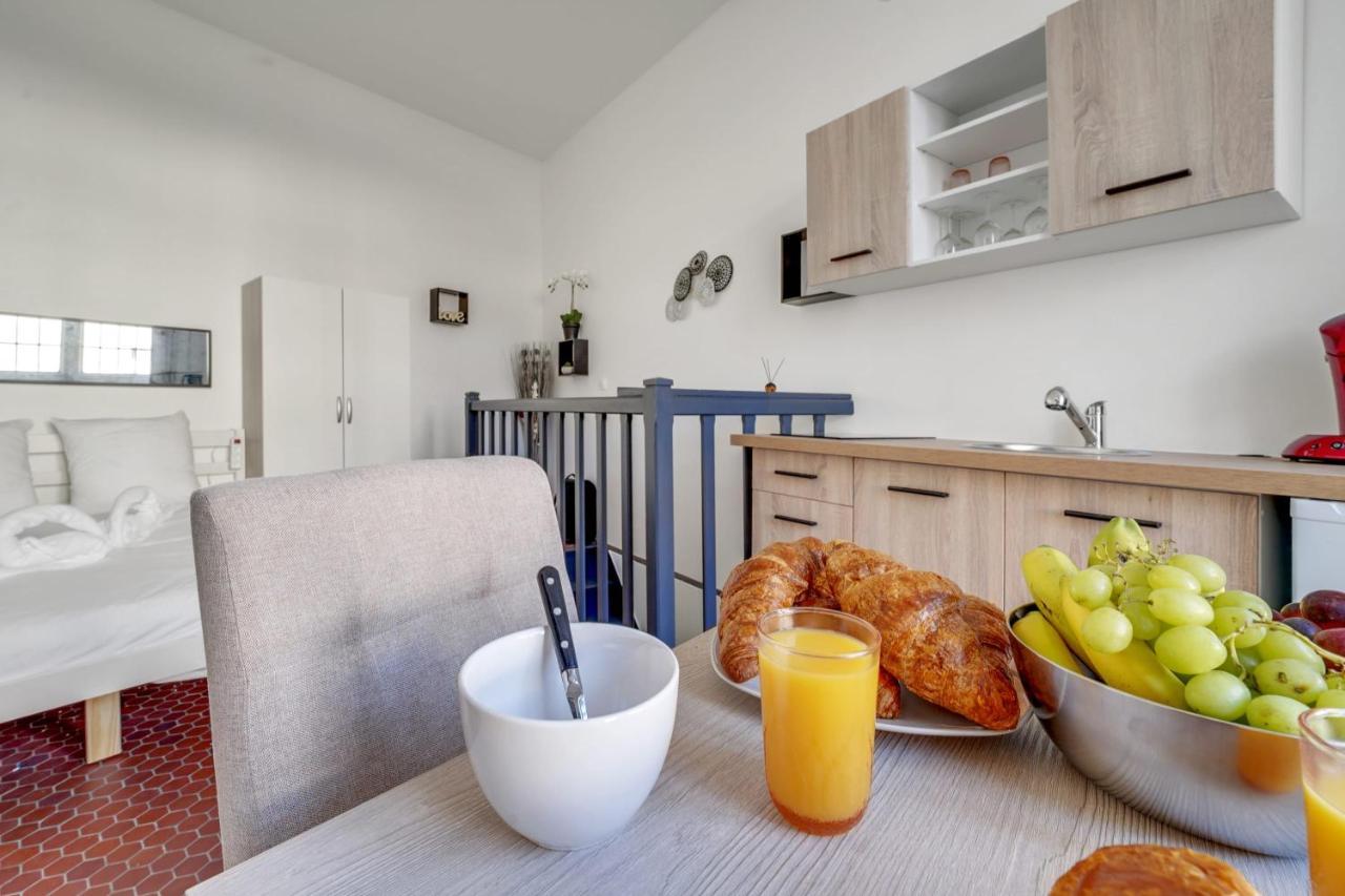 Appartamento Loft In Heart Of Paris Moulin Rouge Esterno foto